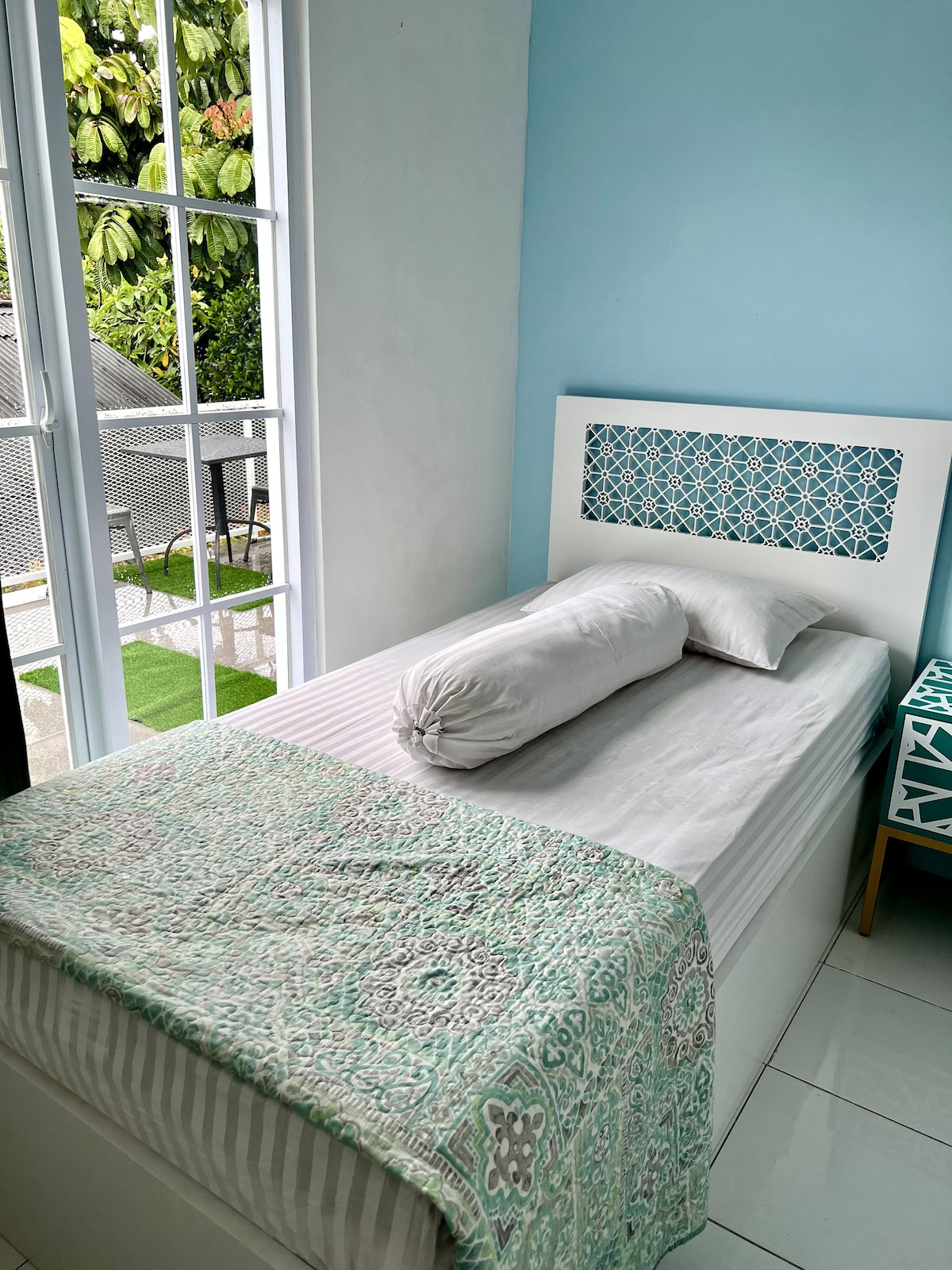 Kitanda cha mtu mmoja chenye ustarehe