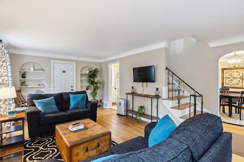 Family Friendly 3BR | Pet Friendly | Backyard