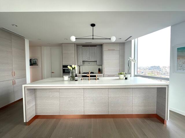 Luxury Living in Dumbo- Downtown Brooklyn