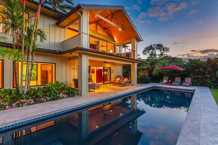 Hale Mikana – Beautiful home w/ Ocean Views & Pool