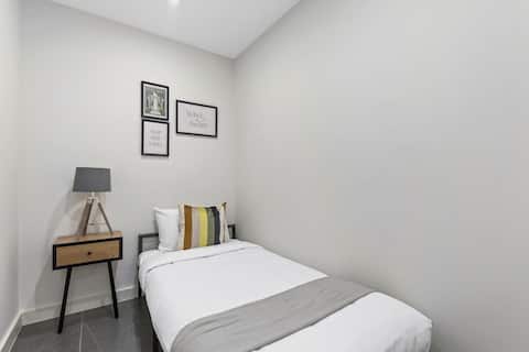 Top performing Airbnb: Olympic Park Stadium Cozy 1 bedroom Apt in Lidcombe