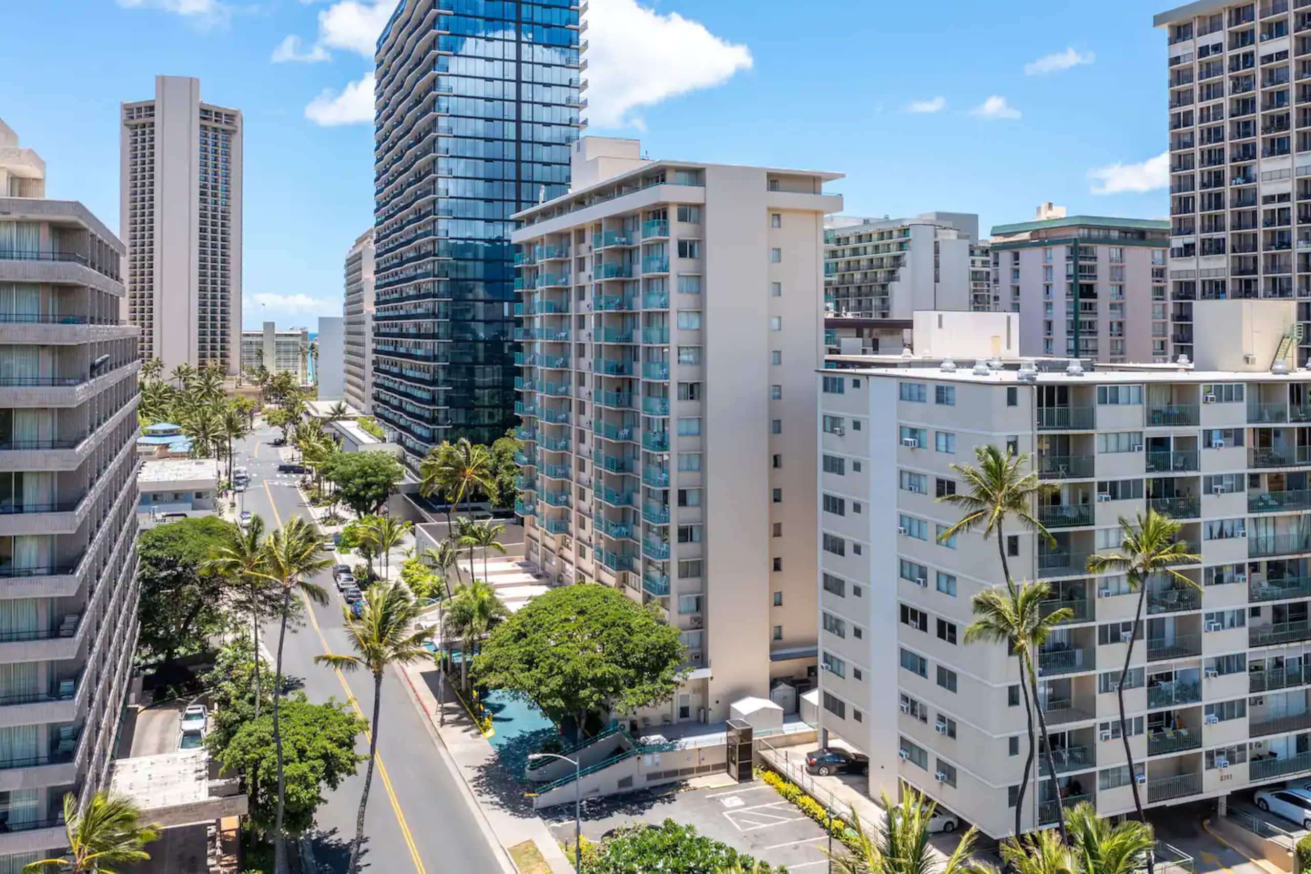 Studio by Waikiki Marketplace 11F - Image 9