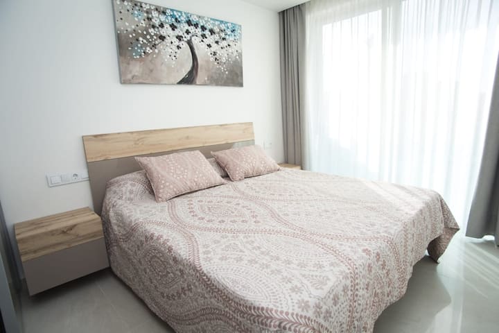 Apartamentos Oasis La Cala managed Airbnb listing 2