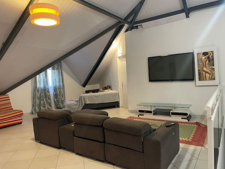 Всекидневна зона