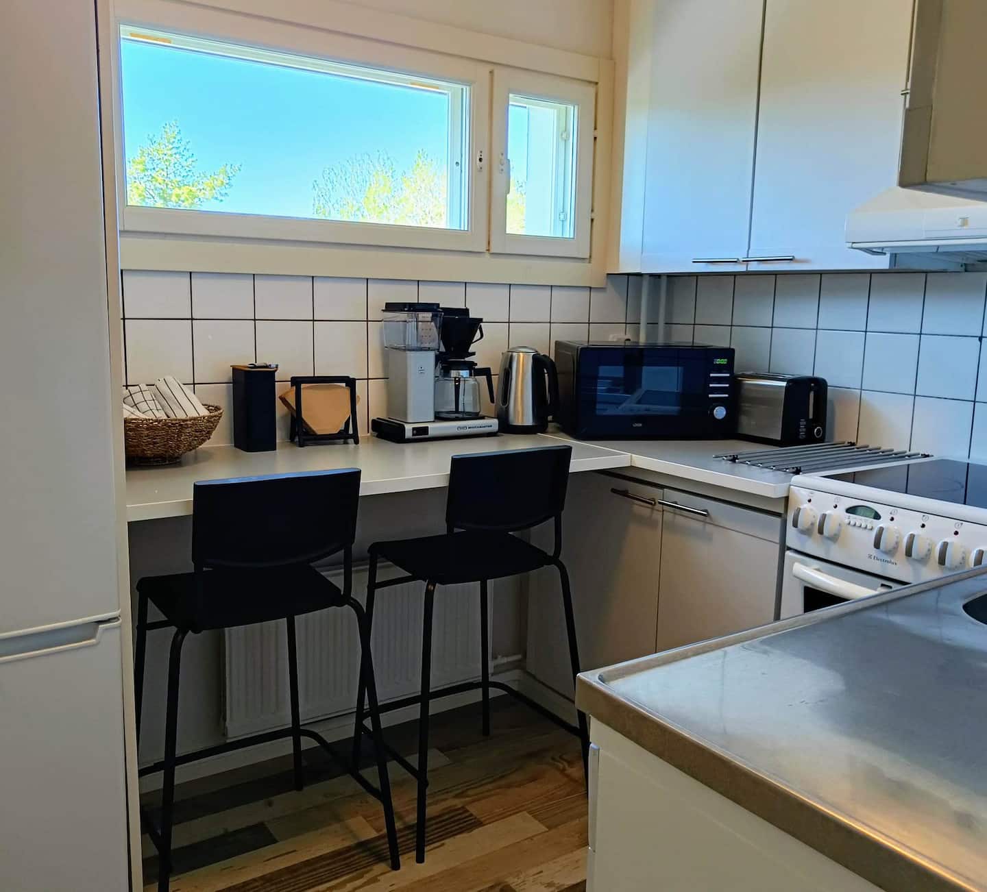 Parvekkeellinen Valoisa Yksiö 2