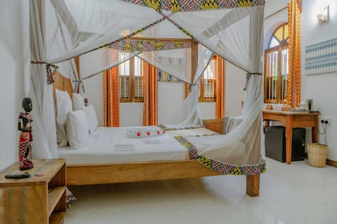Deluxe Double Room at Shoki Shoki House Stone Town