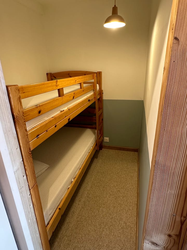 Coin montagne avec lits superposés 90/190