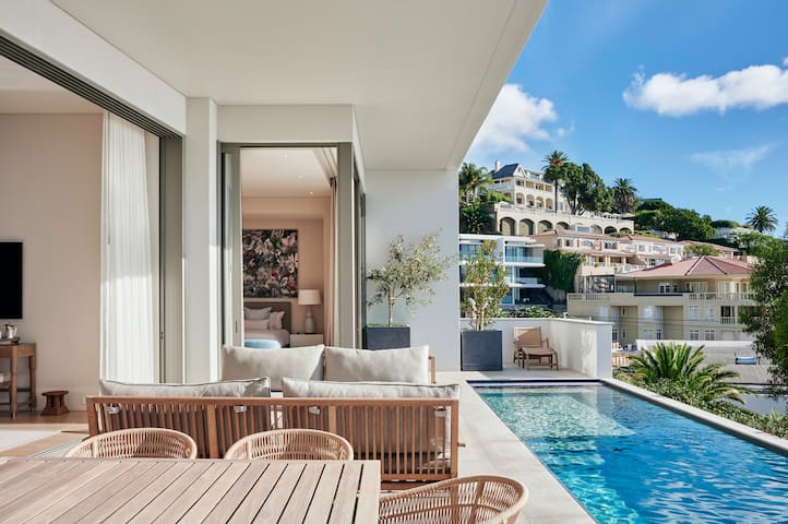 Beautiful villa in Bantry Bay