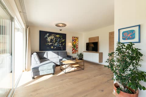 Popular Airbnb listing: Spacious 3‑BR flat – kitchen, terrace & yard in Mauterndorf