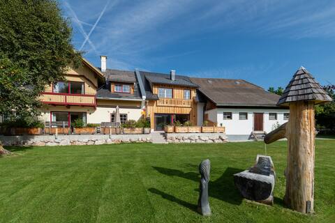Family holiday home in a central & quiet location