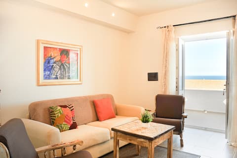 [Sea Front with View] Elegance