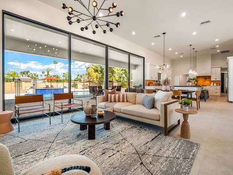 Popular Airbnb listing: The Nancy - A Scottsdale Oasis in Phoenix