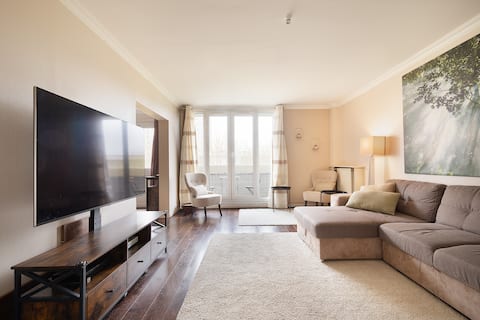 Beautiful Flat Between Disneyland and Paris