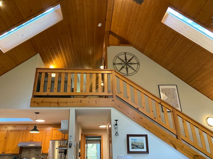 Cedar Cabin on Fairway 7 Cabins for Rent in Anderson Island