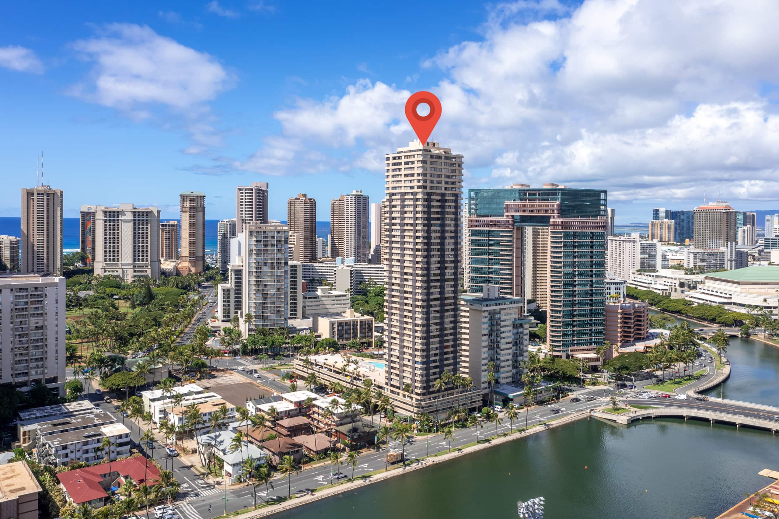 Condo in Honolulu · ★4.81 · Studio · 1 bed · 1 bath - Image 39