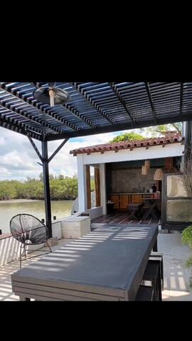 Casa Colonial Varanda Deck sobre as Águas Paraíso gallery image 2