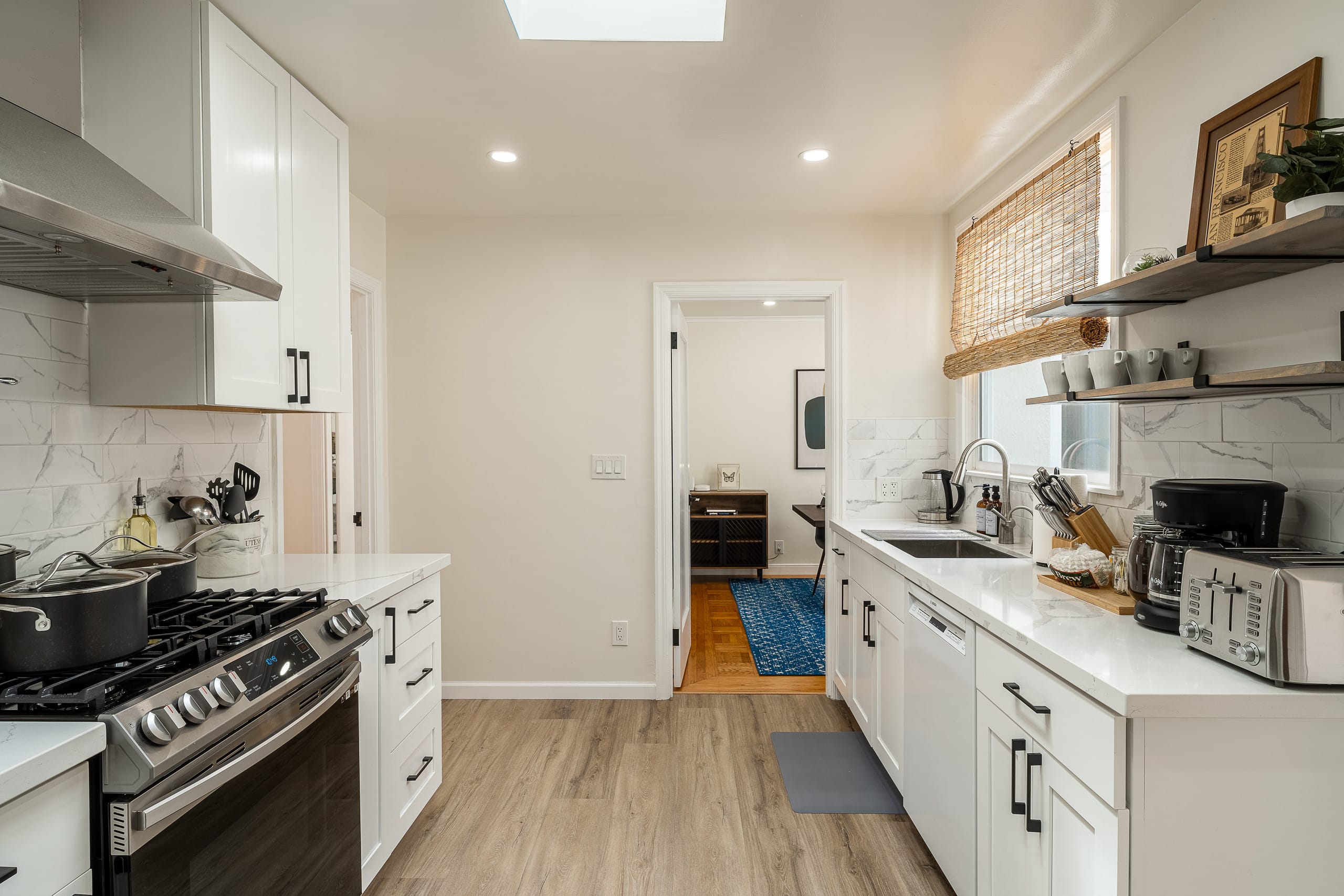 Home in San Francisco · ★4.98 · 3 bedrooms · 4 beds · 1 bath - Image 4