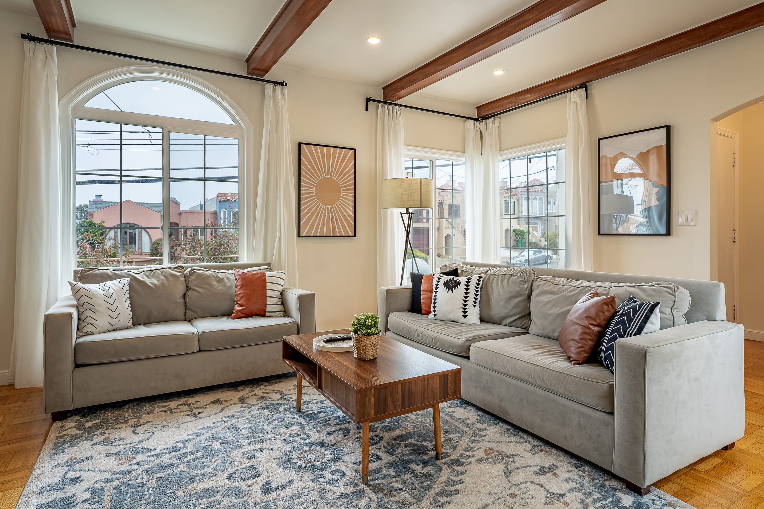 Home in San Francisco · ★4.98 · 3 bedrooms · 4 beds · 1 bath - Image 8