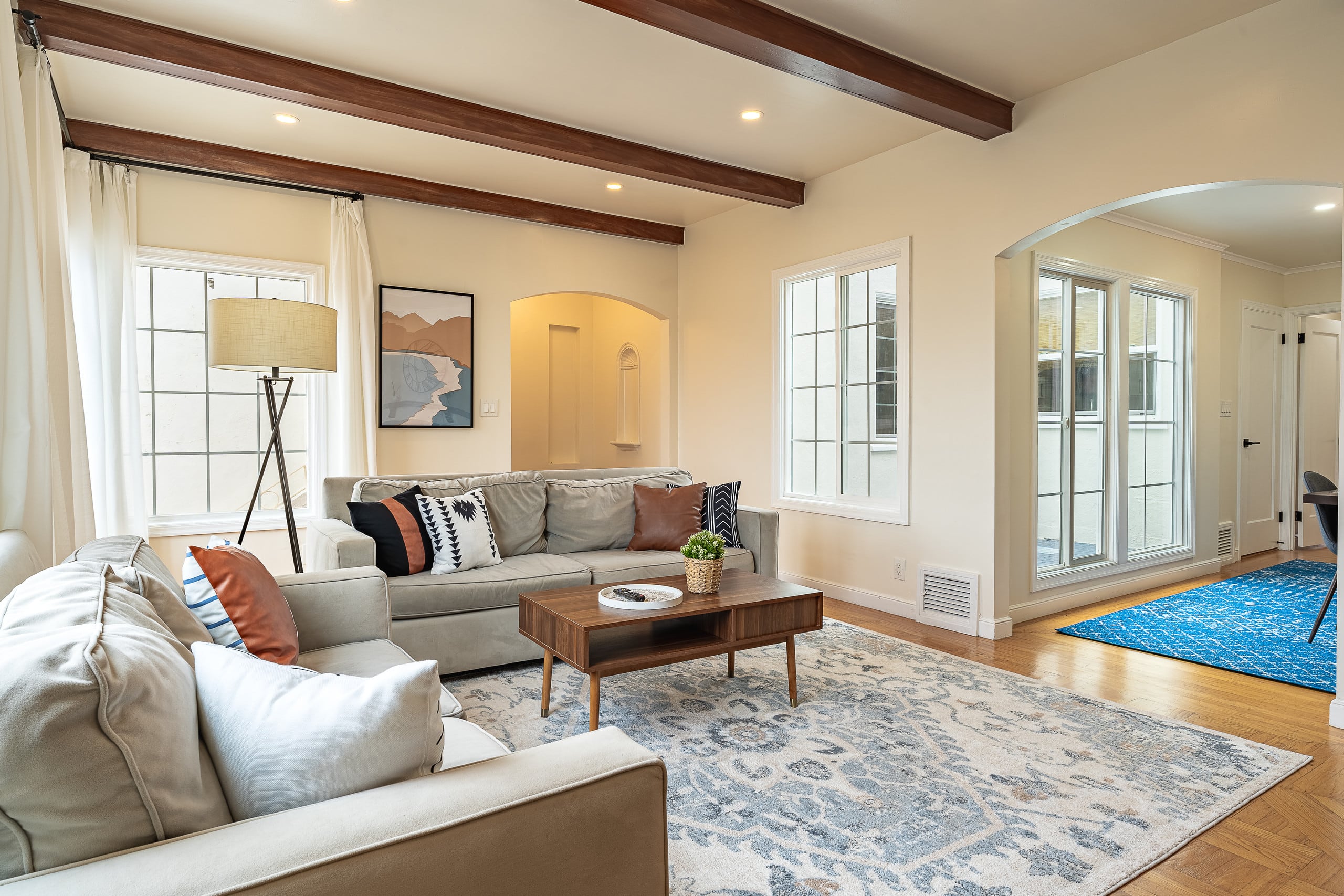 Home in San Francisco · ★4.98 · 3 bedrooms · 4 beds · 1 bath - Image 6