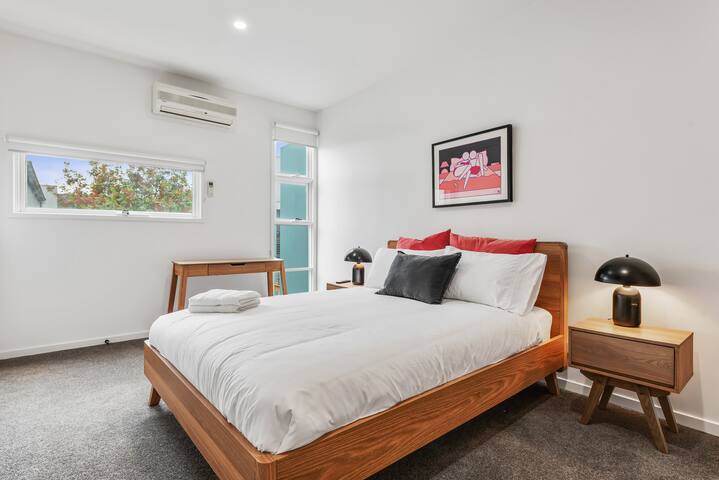 The Richmond House by Ready Set Stay gallery image 5