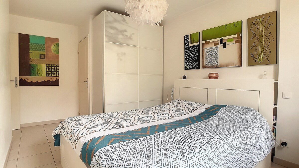 Suite principal con baño contiguo