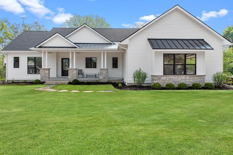 NEW | Spacious Luxury home | 7 BEDS | Pets Welcome