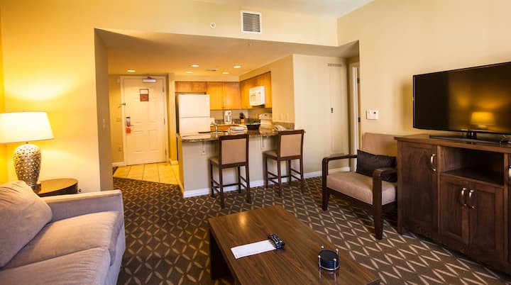 Sala de estar con sofá cama