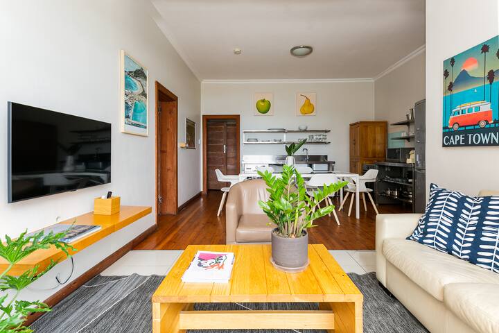 Spacious Tidal Pool Apartment gallery image 3