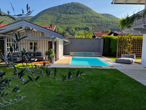 Design studio with pool and sauna