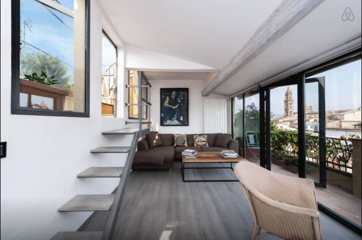 Oltrarno Rooftop Great View 6px gallery image 2