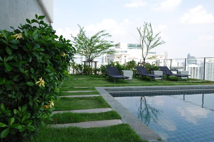 2 BRS /sky pool/GYM/T21/Bts+Mrt@ASOK/Sukhumvit gallery image 2