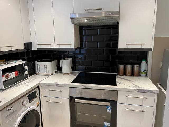 Lovely Apartment II gallery image 3