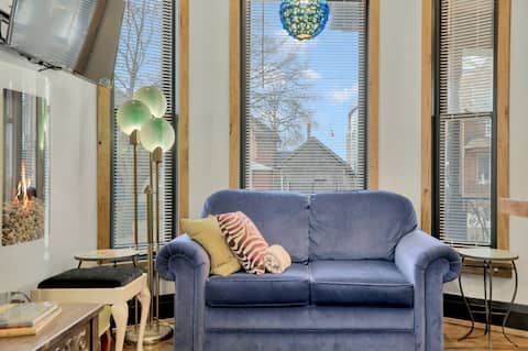 Popular Airbnb listing: Boutique Suite on the River in Windsor