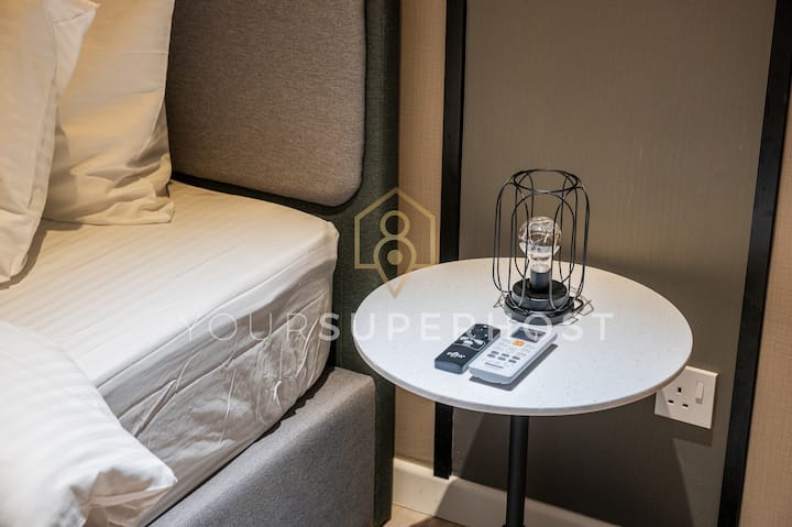 Dhoma ka ajër të kondicionuar që qarkullon për të siguruar një qëndrim të qetë gjatë gjithë udhëtimit.