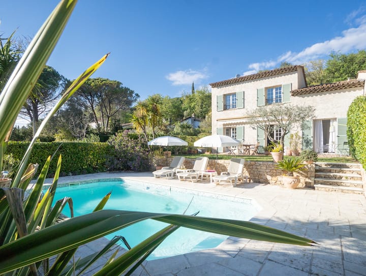 Chaleureuse Maison Familiale - Biot