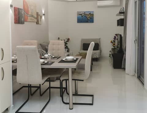 Top Airbnb: Keti's Home in Περιφερειακή Ενότητα Ανατολικής Αττικής