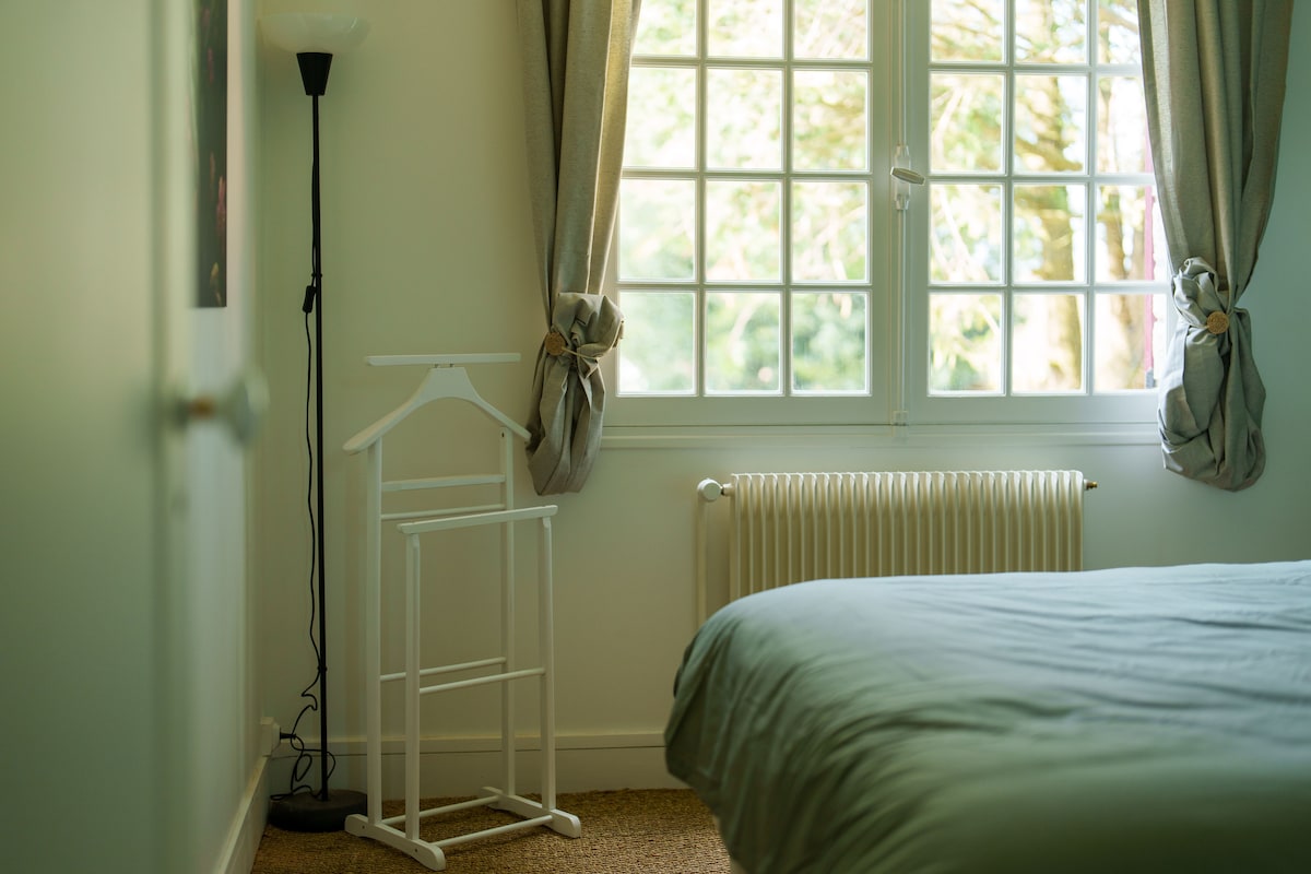 Chambre du Rdc, vue Loire