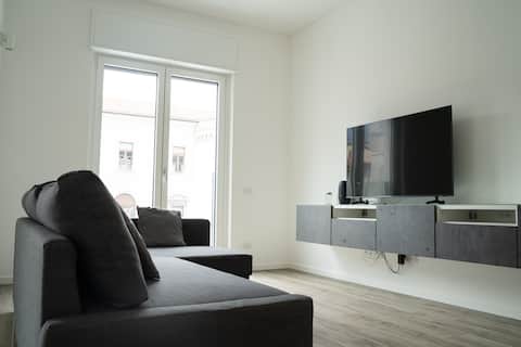 Top Airbnb: [Piazza XX settembre] - feel the centre a Lecco