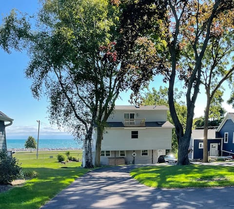 Spectacular Lake Michigan views