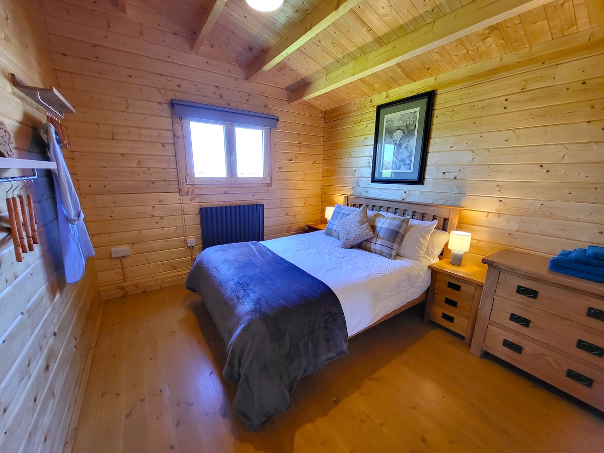 Double Bedroom 1 with views