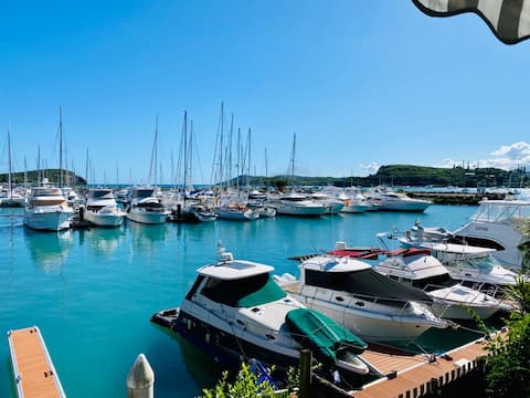 F4 apartment with sea view