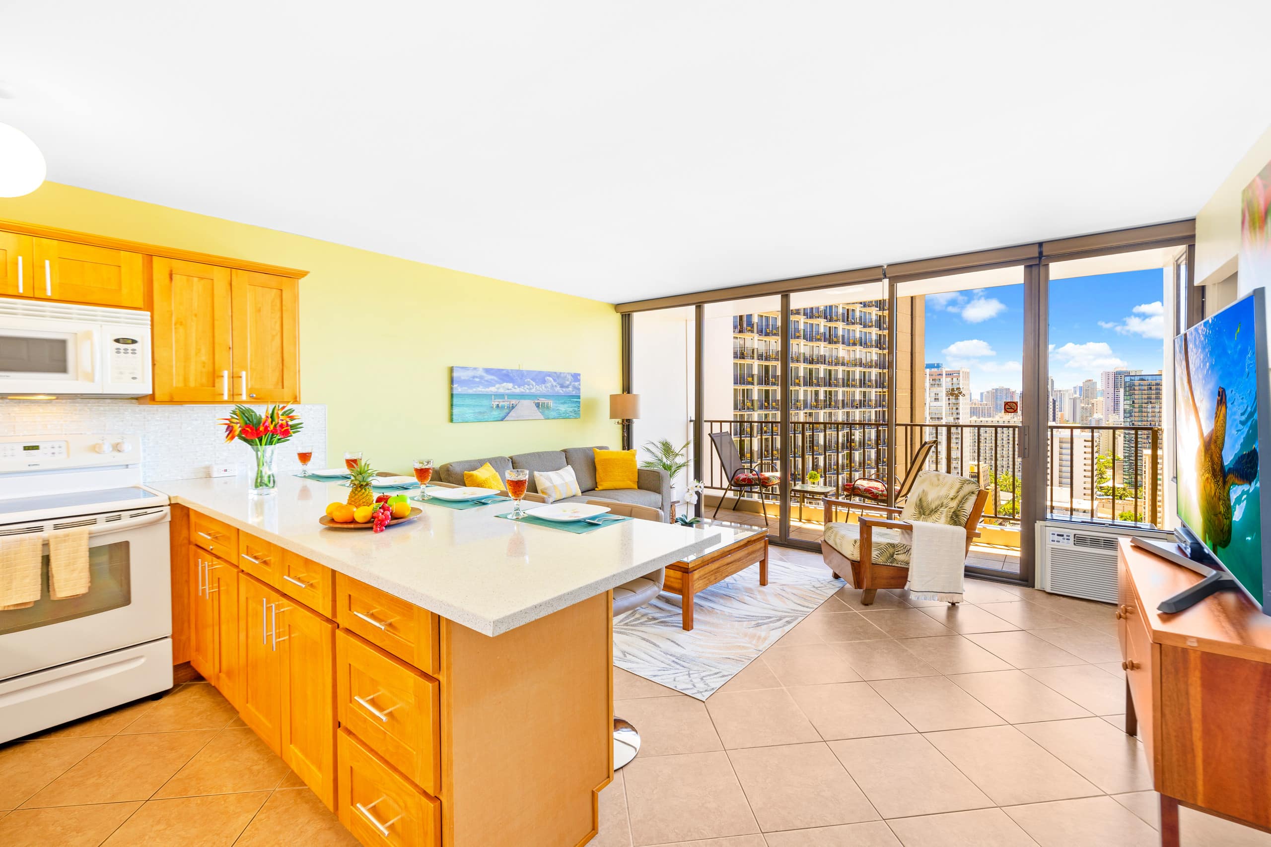Condo in Honolulu · ★4.89 · 1 bedroom · 2 beds · 1 private bath - Image 10