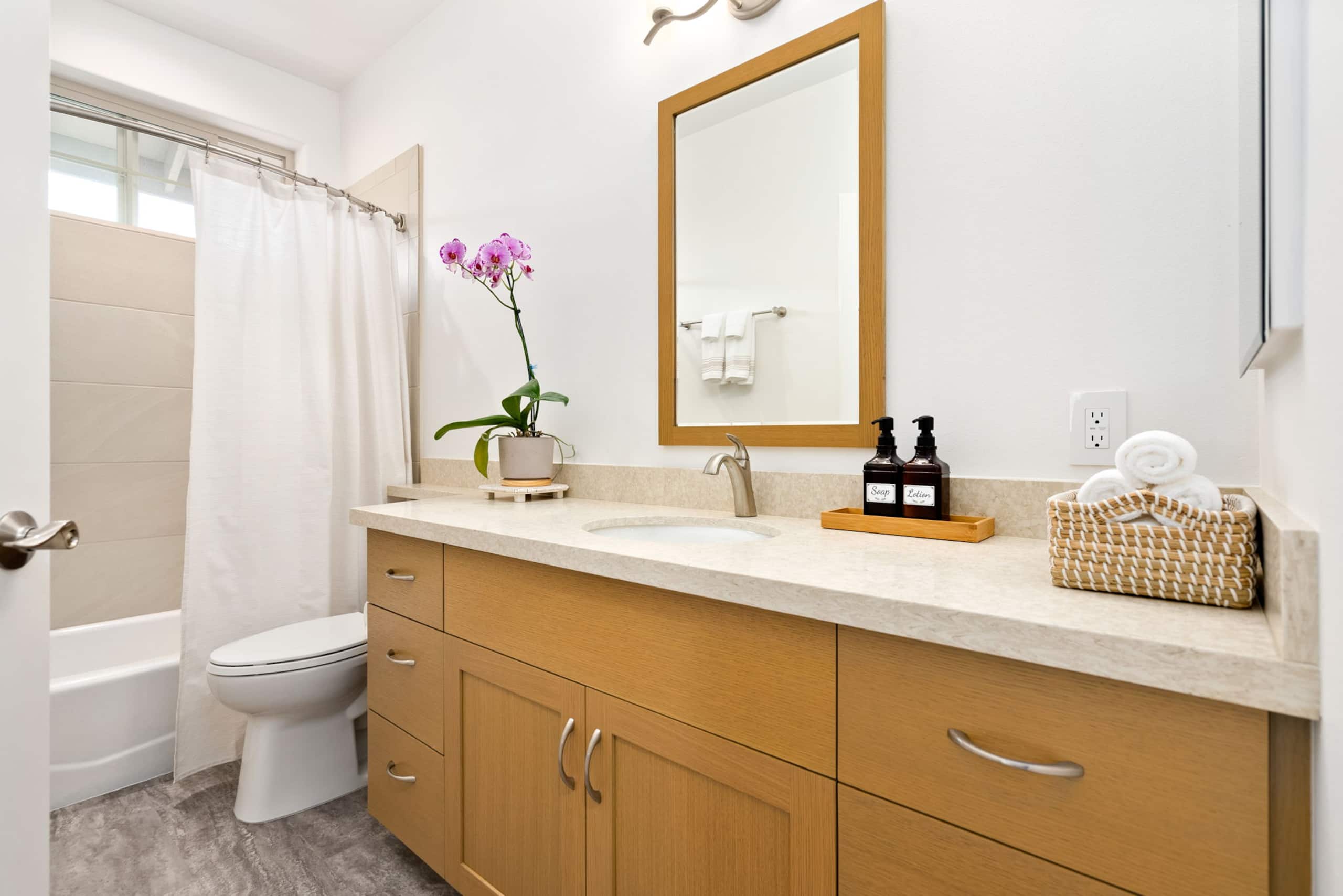 Home in Waianae · ★4.97 · 3 bedrooms · 4 beds · 2.5 baths - Image 16