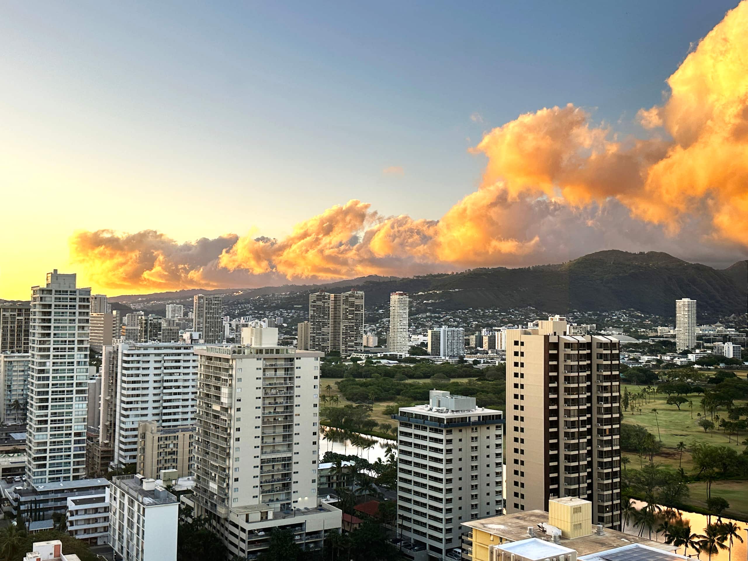 Condo in Honolulu · ★5.0 · 1 bedroom · 2 beds · 1 private bath - Image 28