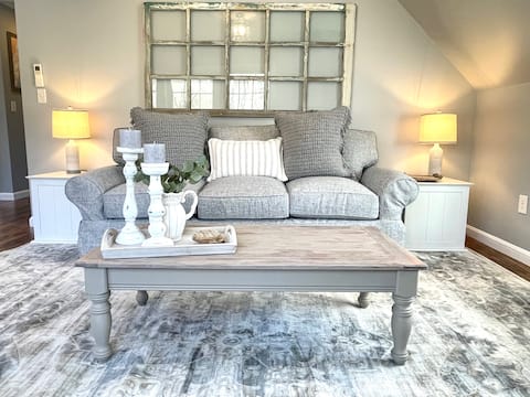 Cozy  2BR retreat min toUSM&Sebago