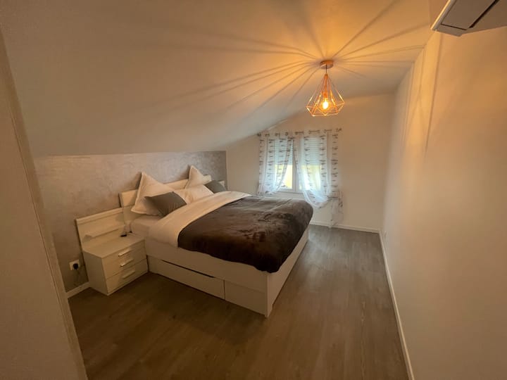 غرفة النوم 1