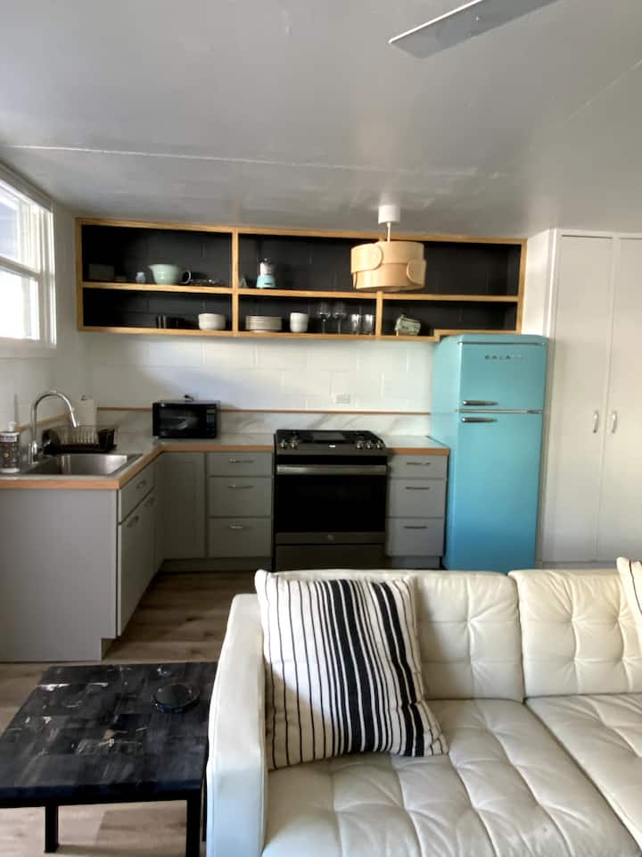 Spacious One Bedroom - Honolulu