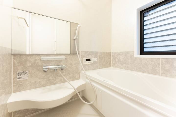 3min from Aoyama 1-chome Sta｜Max 6PPL｜Bike Share gallery image 5