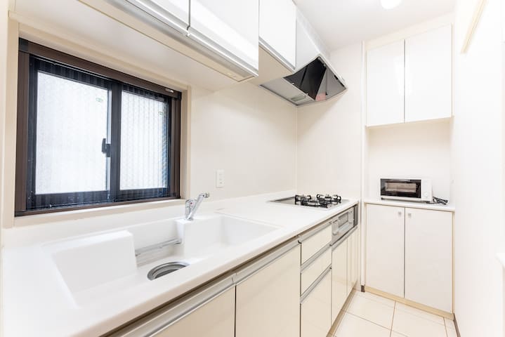 3min from Aoyama 1-chome Sta｜Max 6PPL｜Bike Share gallery image 4