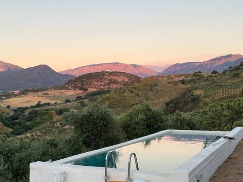 House of 20 fruits - View of the sea and mountains